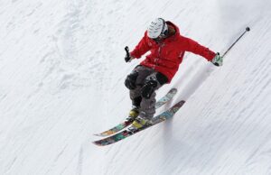 Skisportens revolution: Hvordan teknologiske fremskridt har forvandlet skiløb til en adrenalinfyldt oplevelse